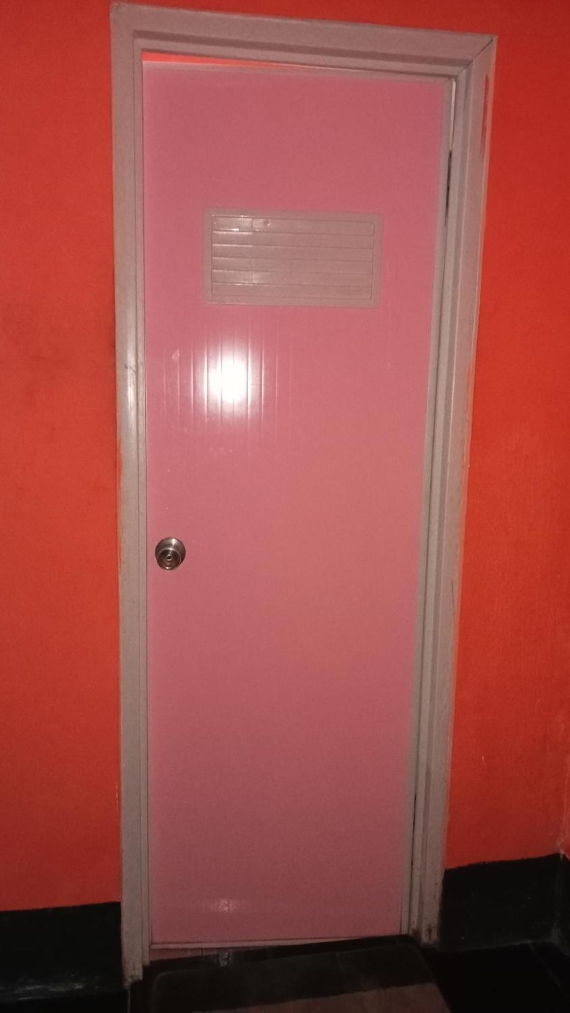Roy Homestay Kuta Kuta  Екстериор снимка