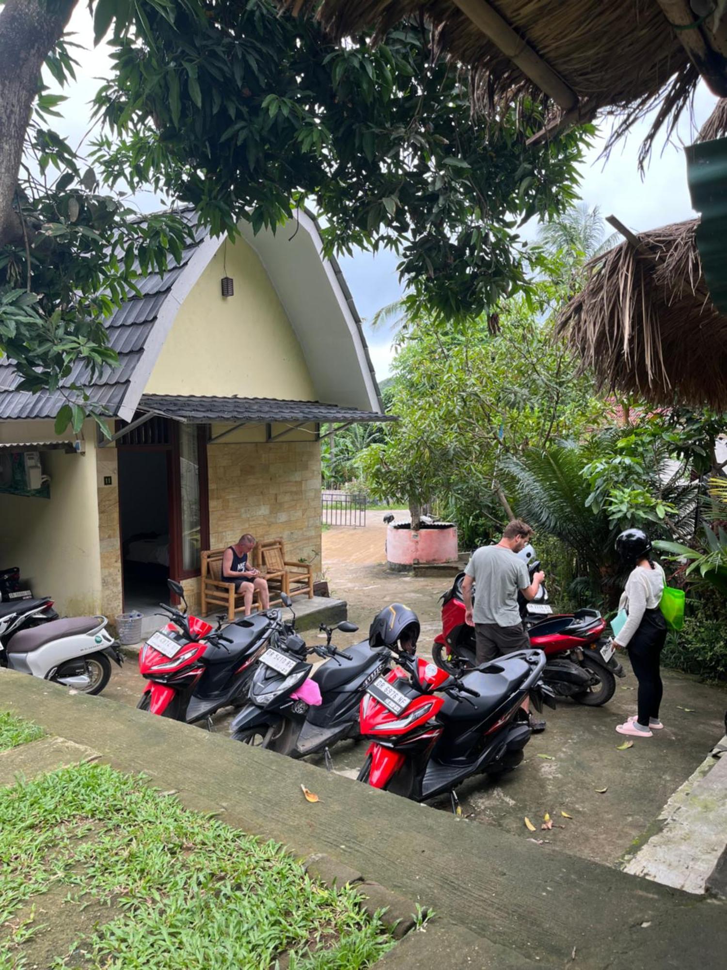 Roy Homestay Kuta Kuta  Екстериор снимка