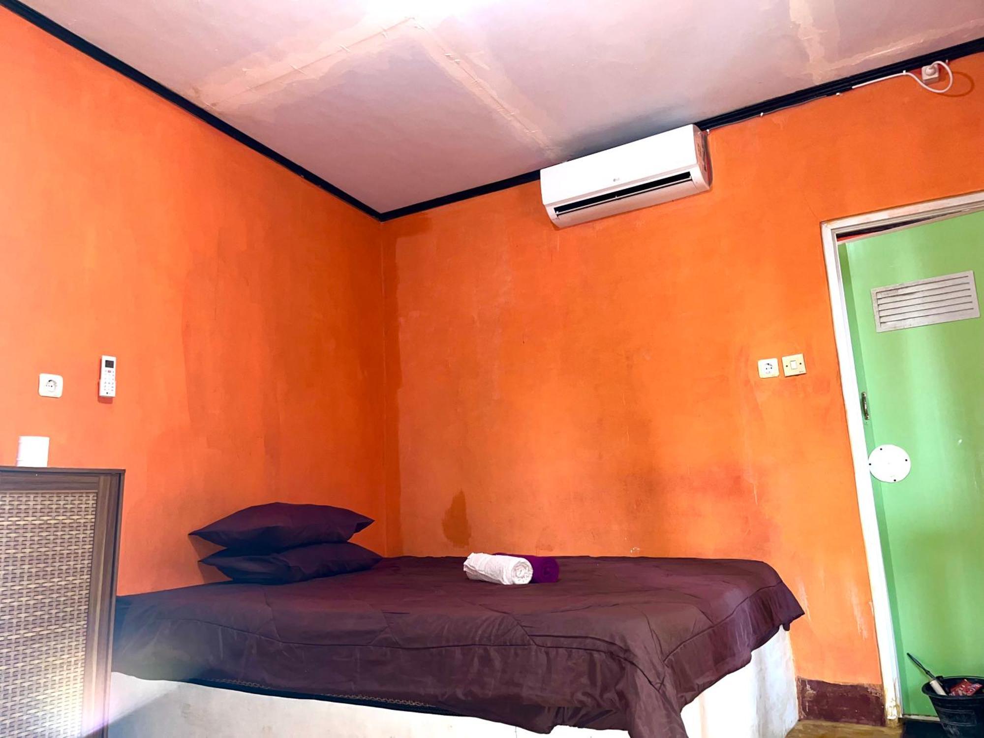 Roy Homestay Kuta Kuta  Екстериор снимка